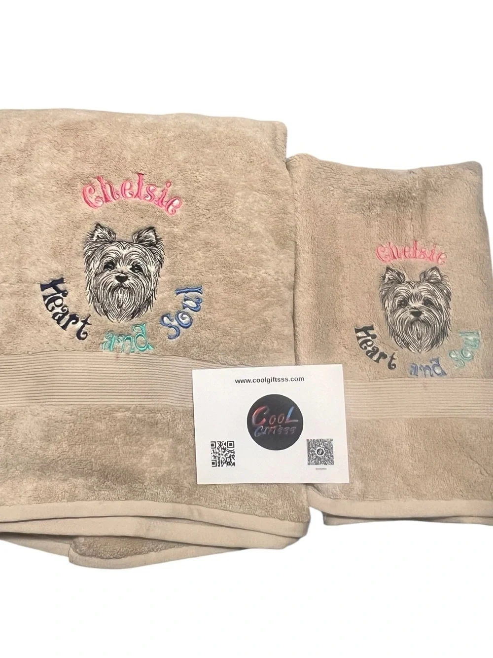 Personalized Embroidered Dog Hand and bath Towel set with your dog's name paws